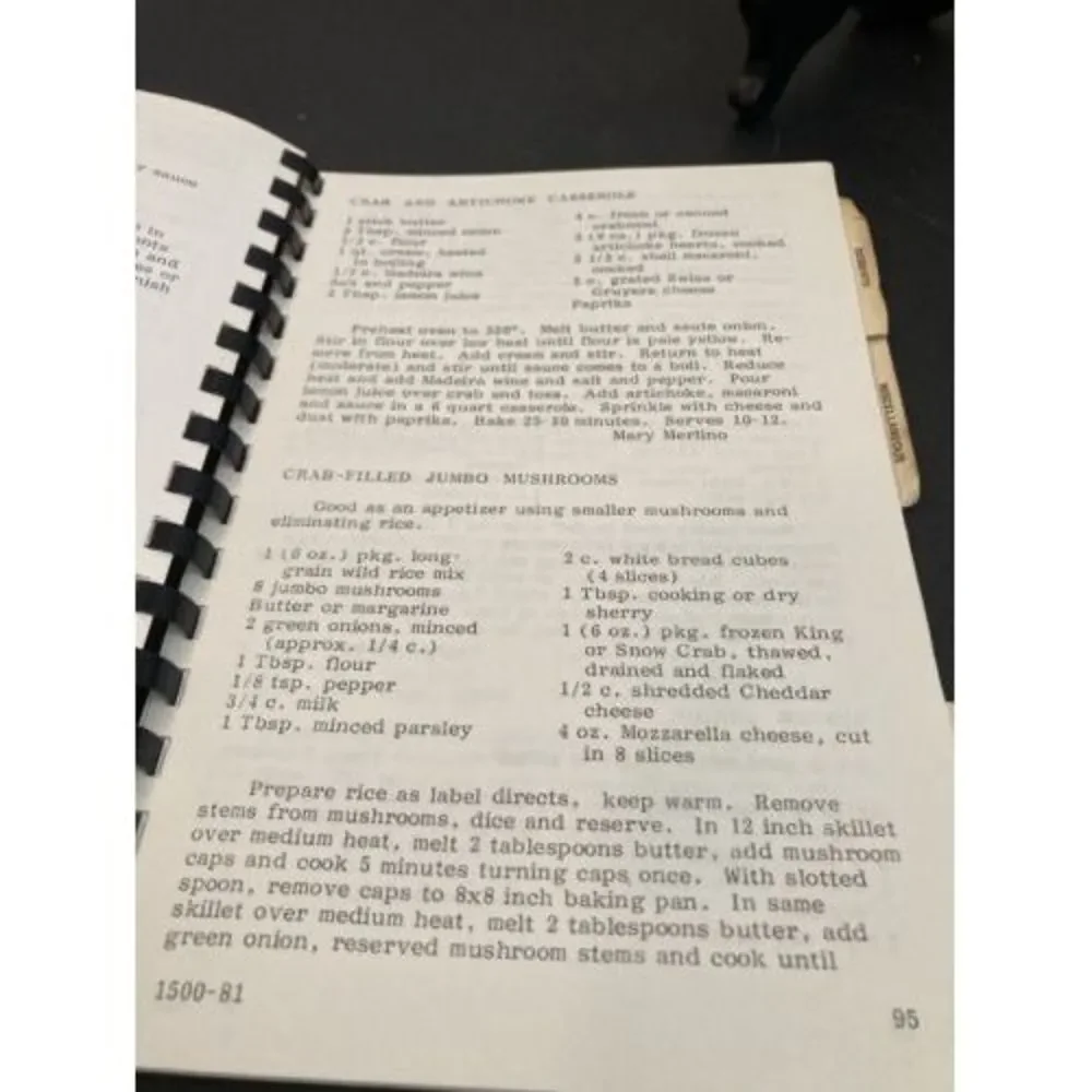 1981-82 Perry Highland Jr Women’s Club Recipe Cookbook North Hills Pittsburgh PA